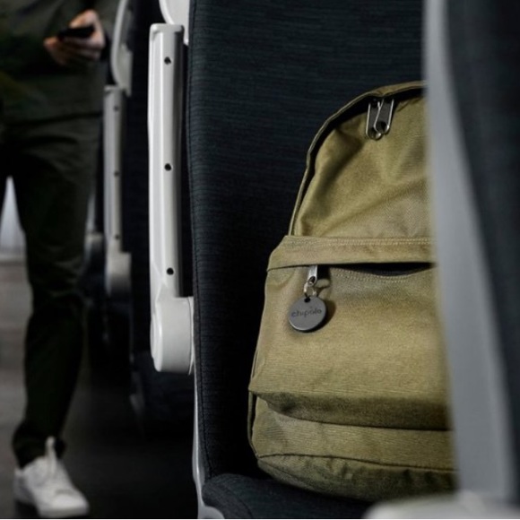 NEW Chipolo - Spot Bundle Item Tracker - Almost Black - Picture 13 of 15